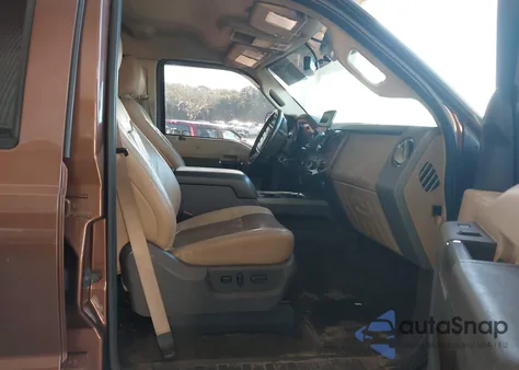 2011 Ford F-250 Lariat из США, поврежденный, VIN 1FT7W2BT7BEA54935